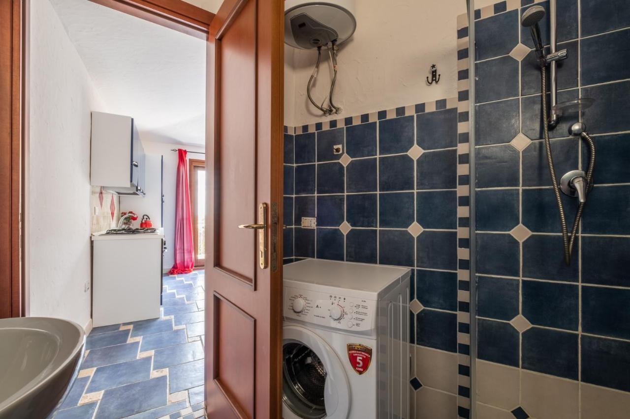 Oleandri Rossi Villa Tanaunella Kültér fotó