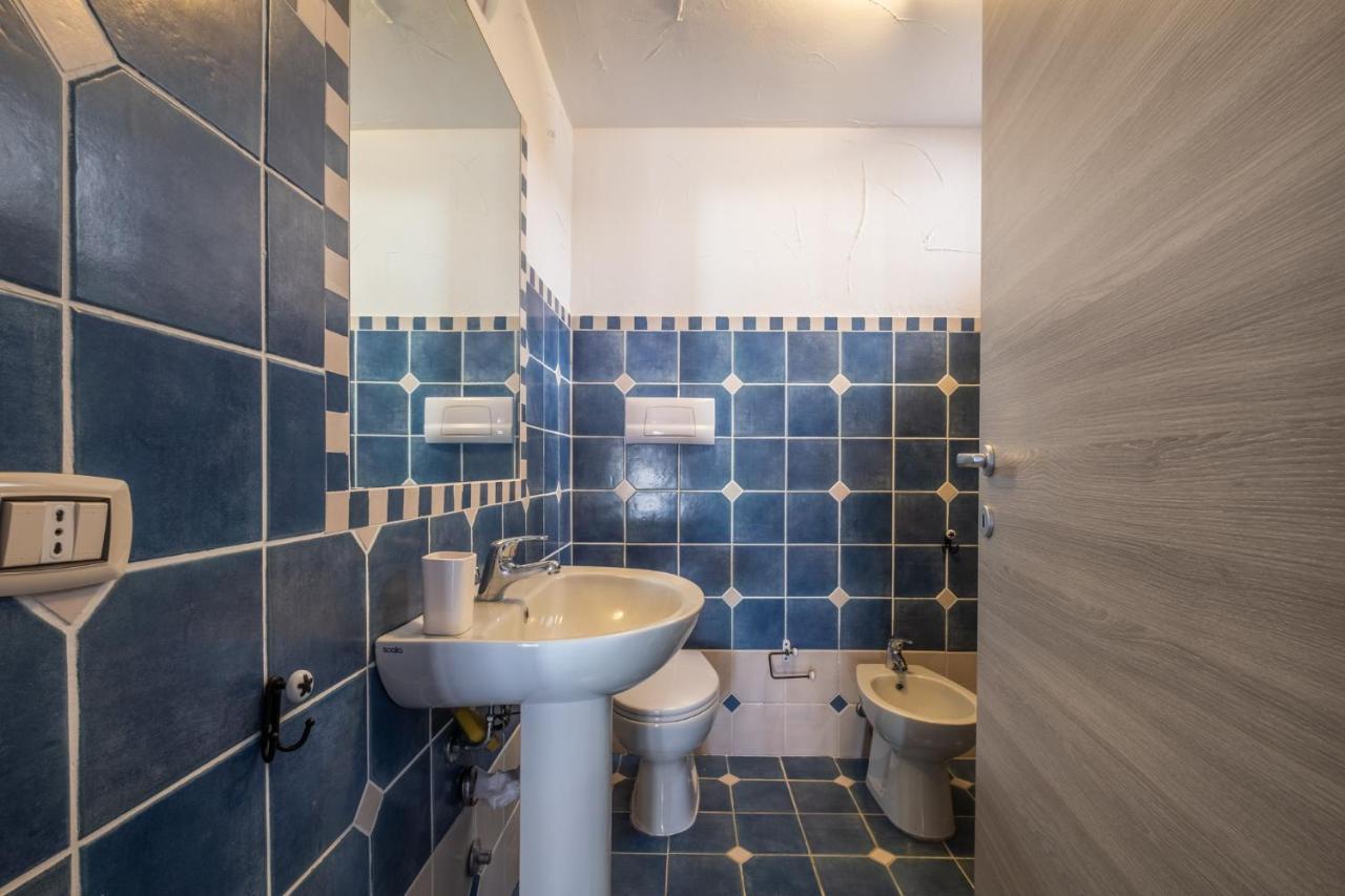 Oleandri Rossi Villa Tanaunella Kültér fotó